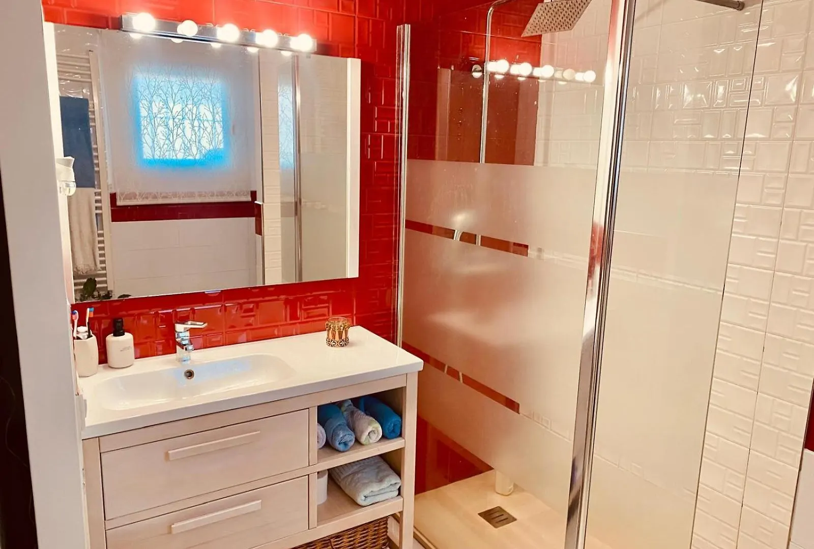 Homestay Privada Amplia Apartment Montequinto