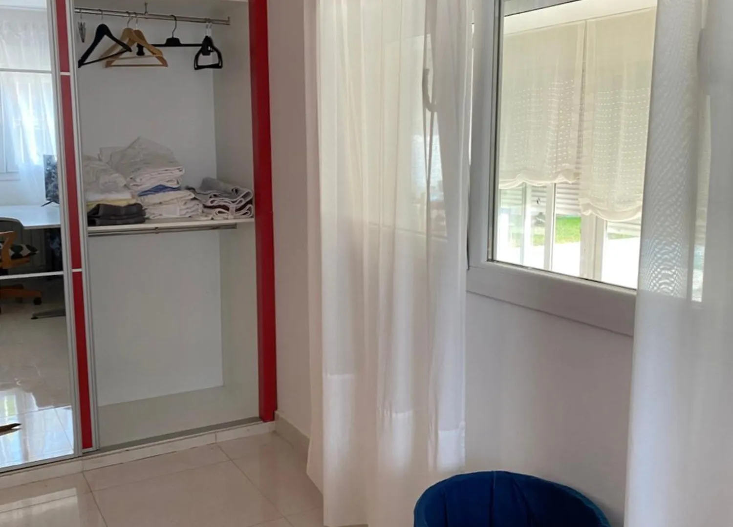 Privada Amplia Apartment Montequinto Homestay
