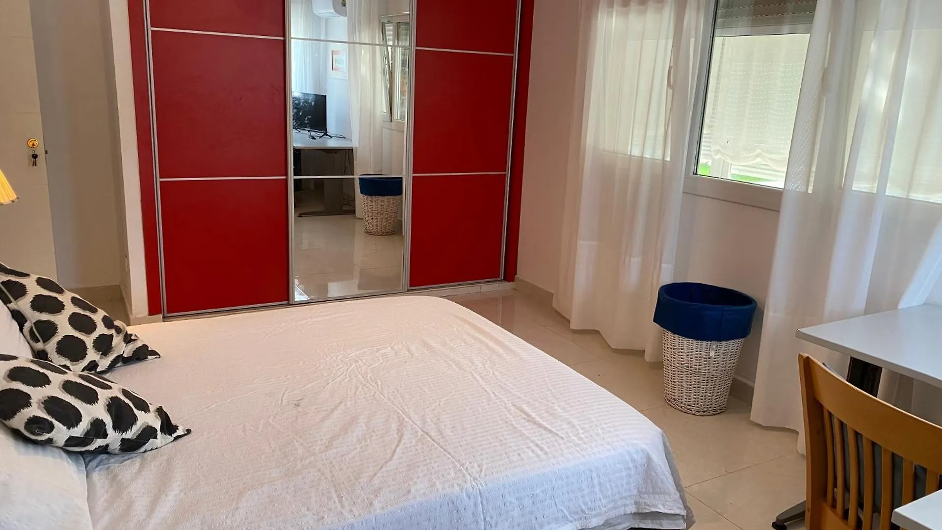 Amplia Con Bano Compartido Apartment Montequinto 0*,